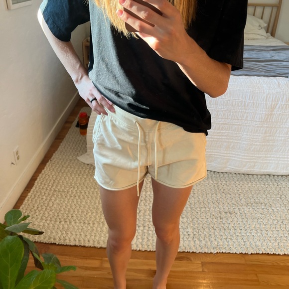 yellowish sweat shorts from joy-lab 🌟 - Picture 3 of 5